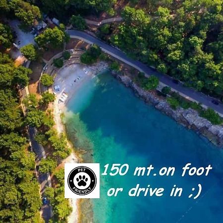Villa Valkane Pet Friendly 150M From The Stunning Valkane Beach, City Indoor Pools-Fitness And City Mall Pula Exterior photo